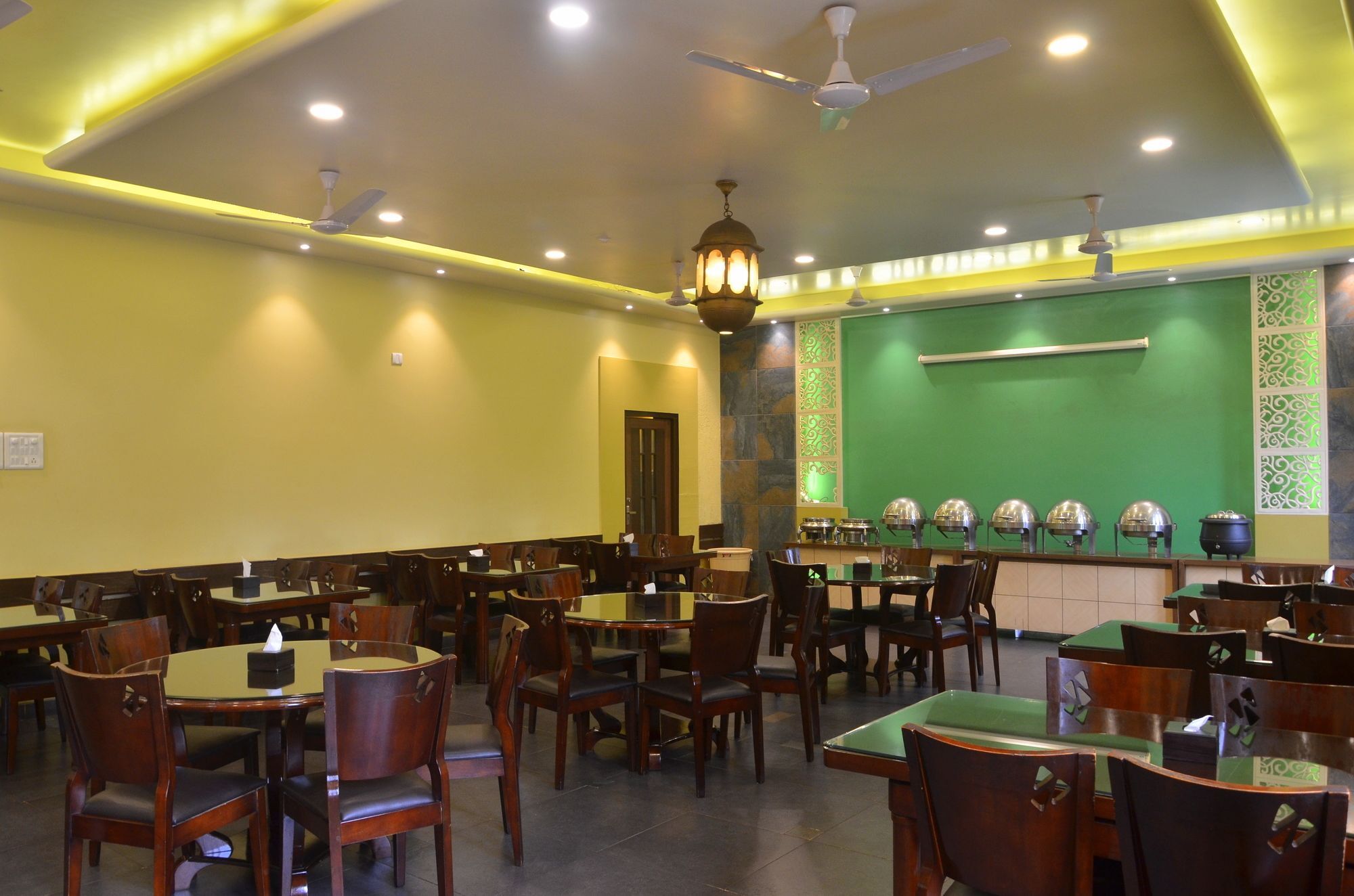 Zaras Resort Lonavala Exteriér fotografie